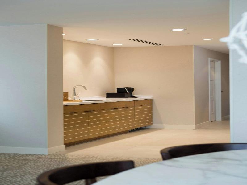Newport Marriott image