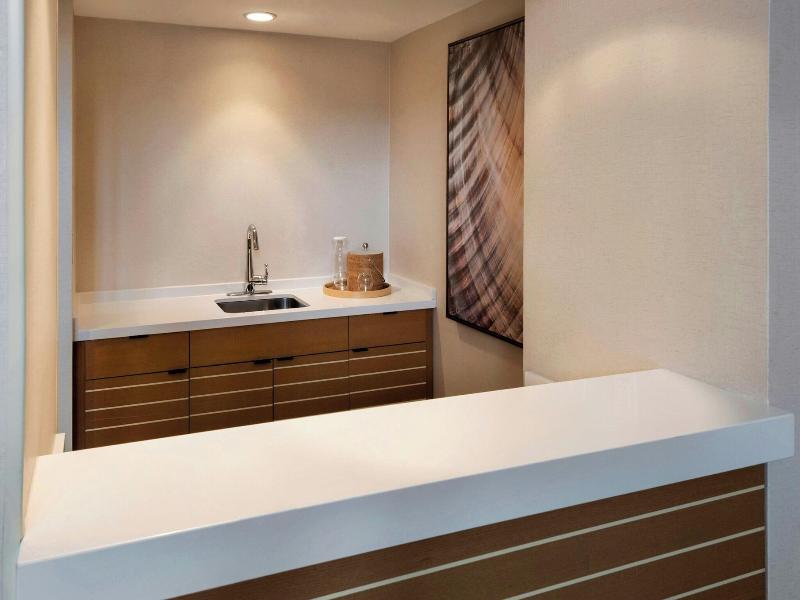 Newport Marriott image