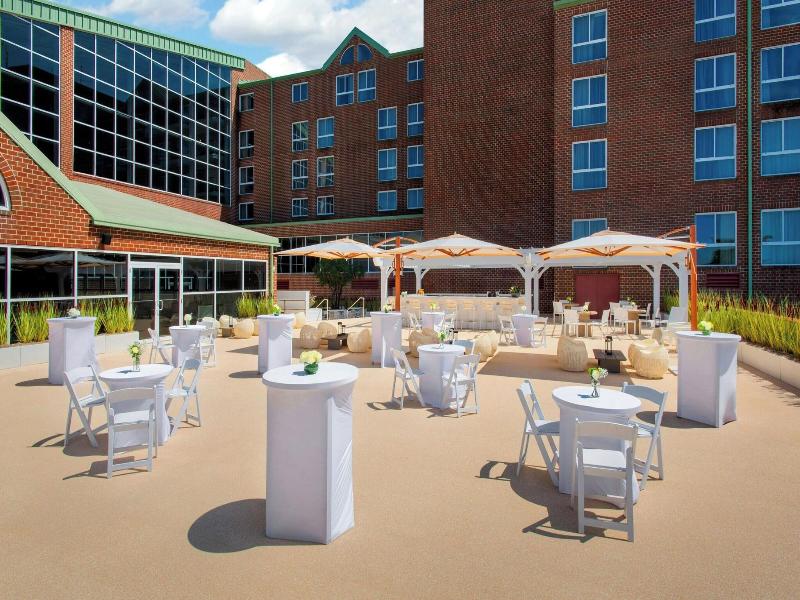Newport Marriott image