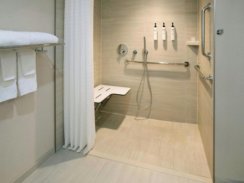 Newport Marriott image