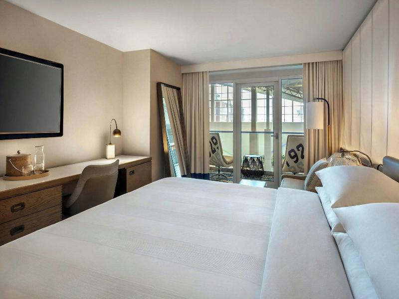 Newport Marriott image