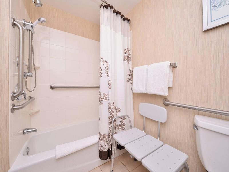 SUITE TWO DOUBLE BEDS — photo 6