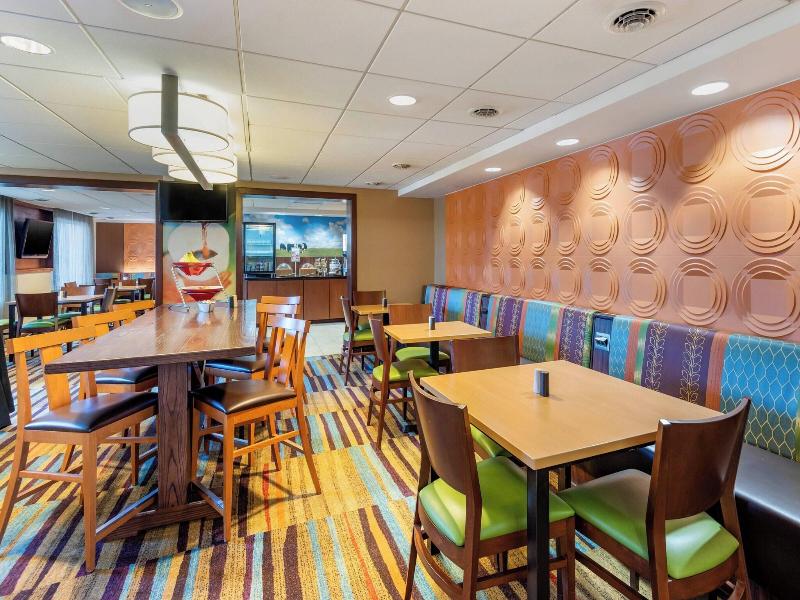 Fairfield Inn Portland Maine Mall image