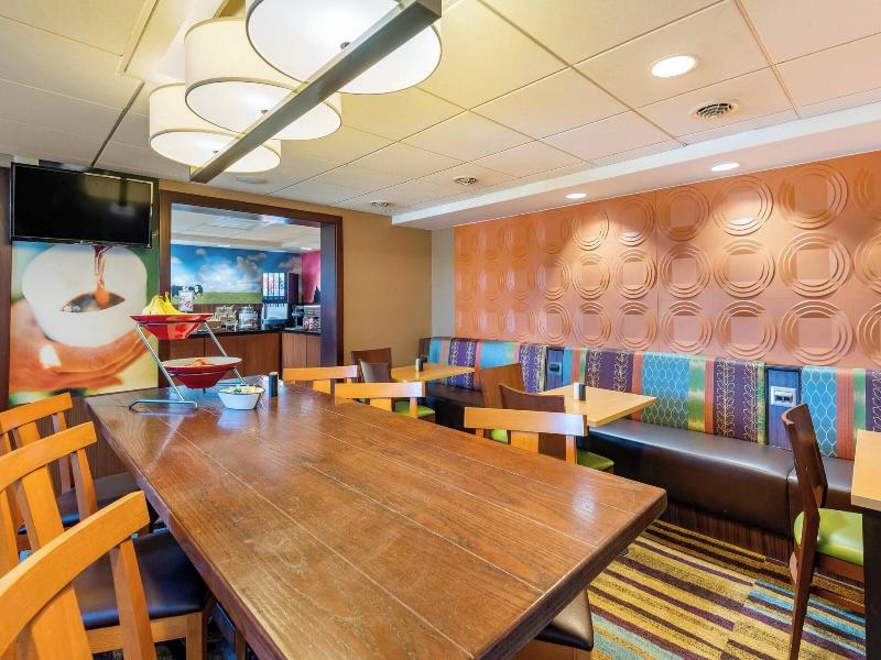 Fairfield Inn Portland Maine Mall image