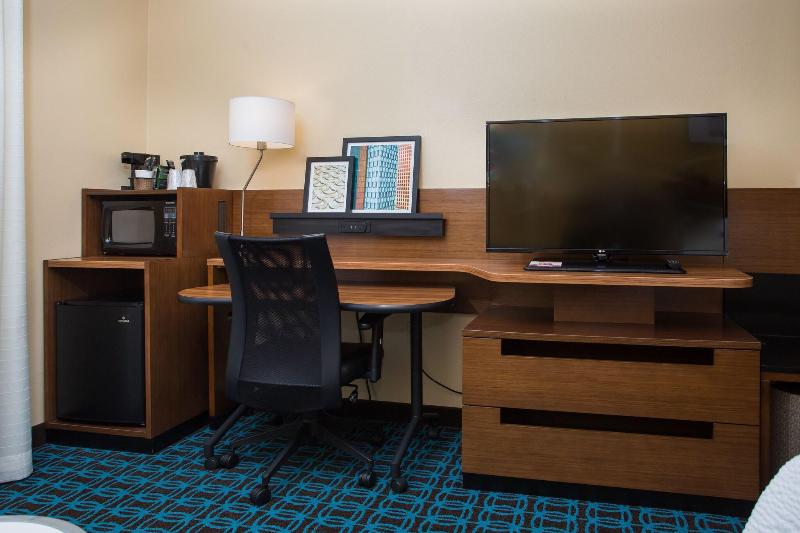 Fairfield Inn&Suites Raynham Middleboro/Plymouth image