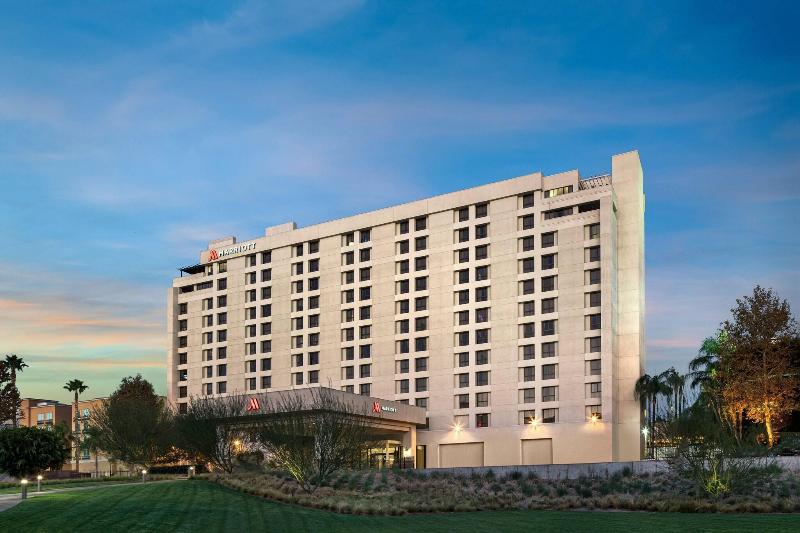 Marriott Riverside at the Convention Center image