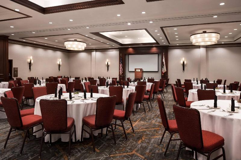 Marriott Riverside at the Convention Center image