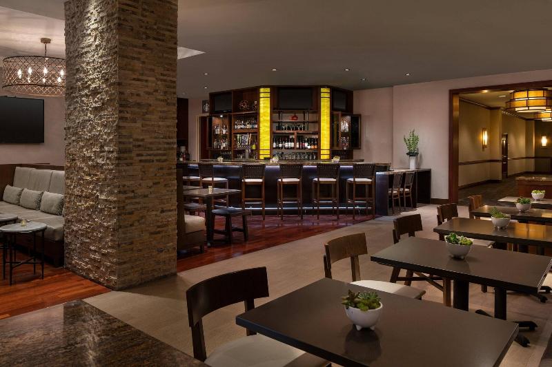 Marriott Riverside at the Convention Center image