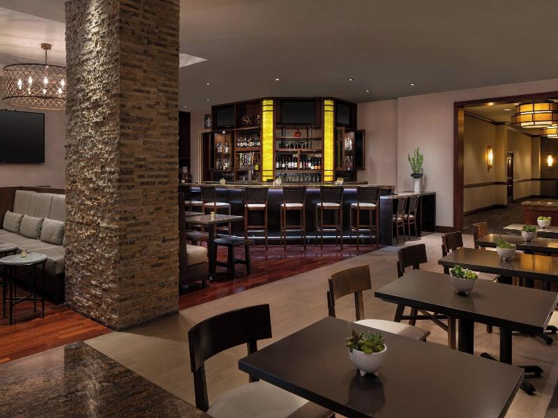 Marriott Riverside at the Convention Center image