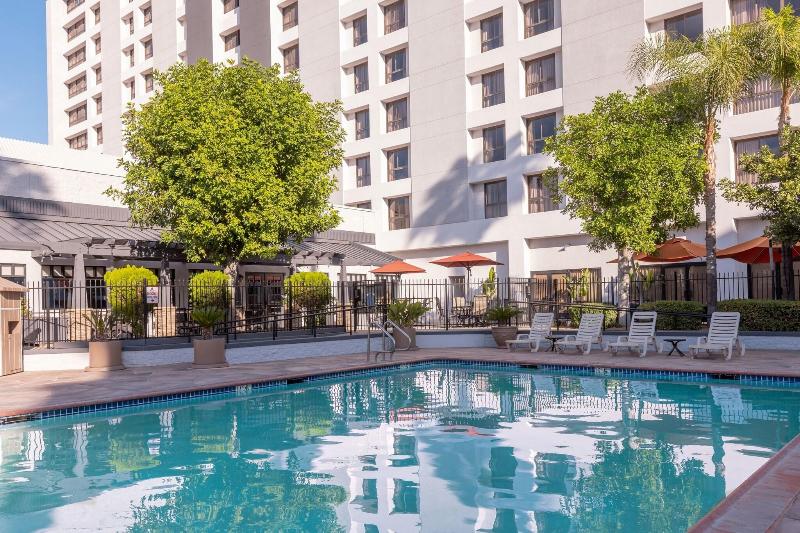 Marriott Riverside at the Convention Center image