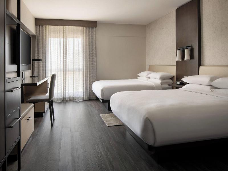 Marriott Riverside at the Convention Center image