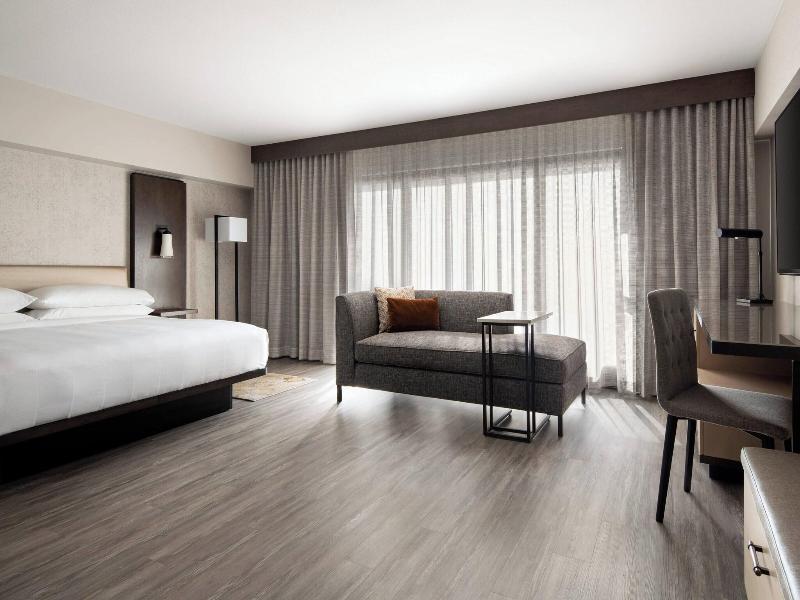 Marriott Riverside at the Convention Center image