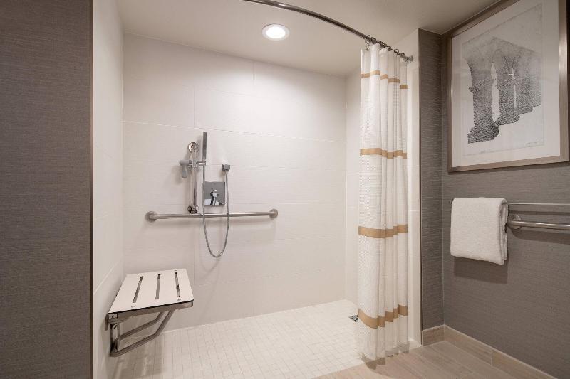 Marriott Riverside at the Convention Center image