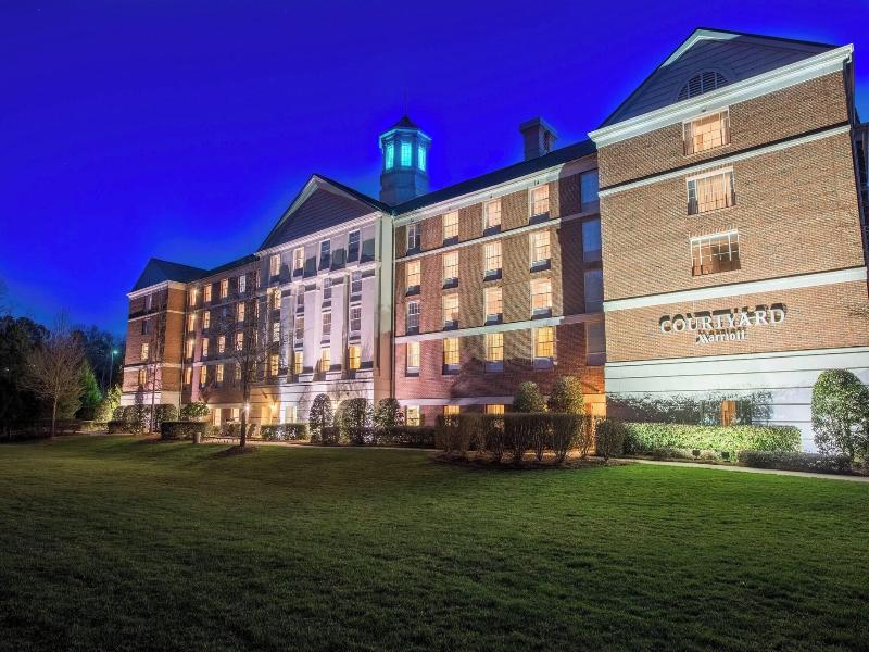 Courtyard By Marriott Chapel Hill image