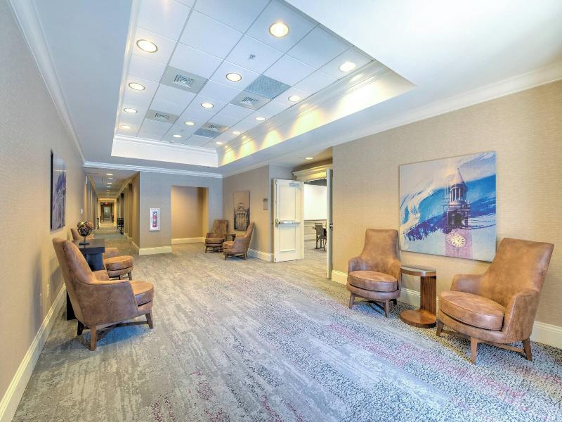 Courtyard By Marriott Chapel Hill image