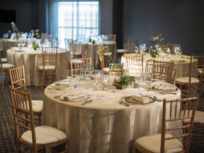 Renaissance Raleigh North Hills Hotel image