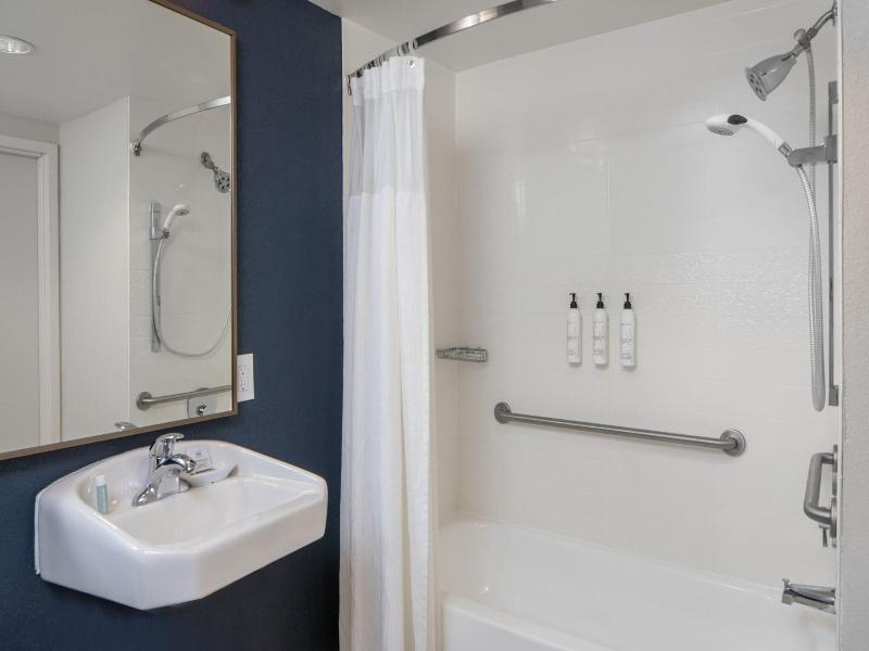 Fairfield Inn & Suites Fort Myers Cape Coral image