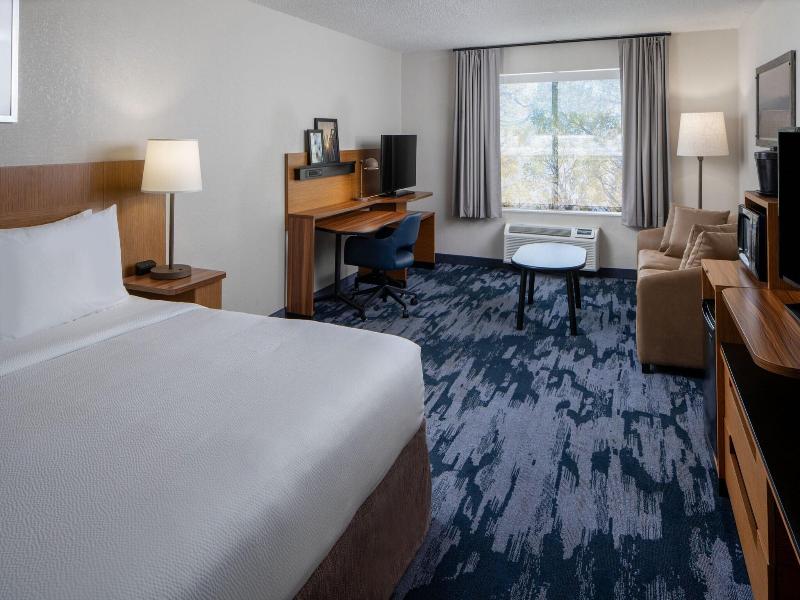 Fairfield Inn & Suites Fort Myers Cape Coral image