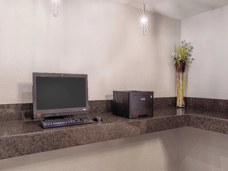Residence Inn Sacramento Rancho Cordova image