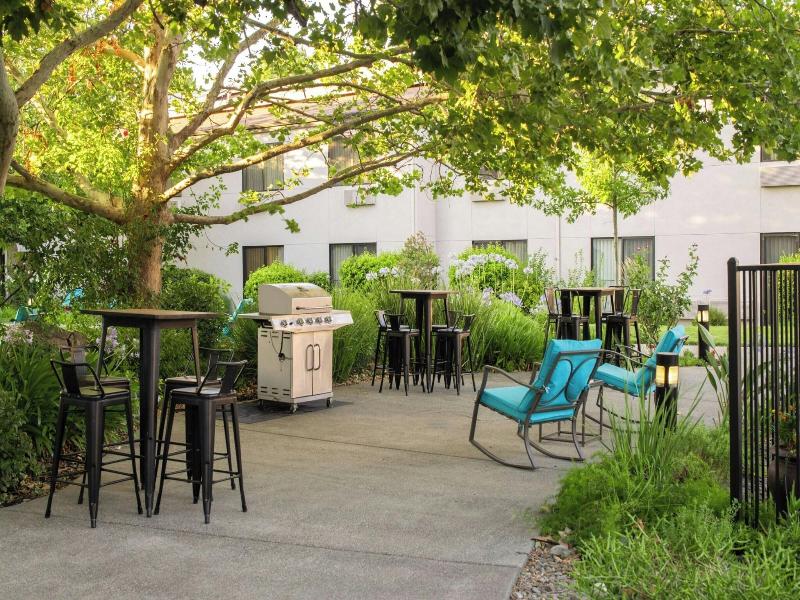 Courtyard Vacaville image