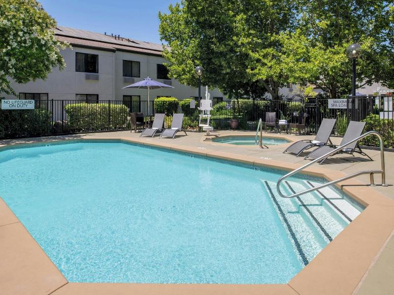 Courtyard Vacaville image