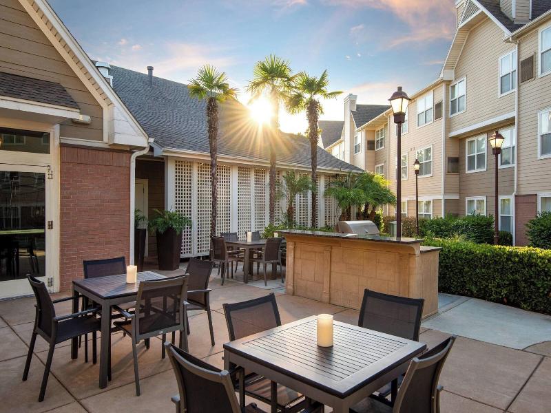 Residence Inn San Diego Sorrento Mesa/Sorrento image