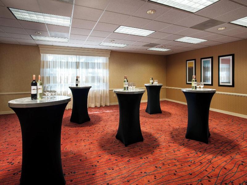 Residence Inn San Diego Sorrento Mesa/Sorrento image