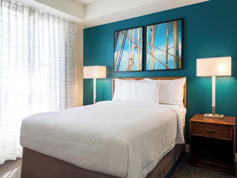 Residence Inn San Diego Sorrento Mesa/Sorrento image