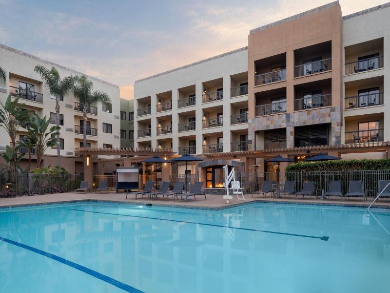 Courtyard San Diego Central image