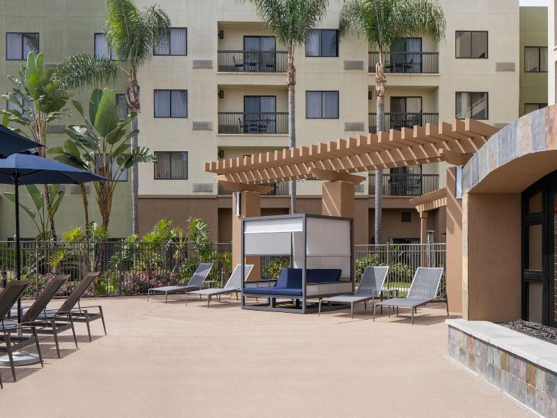 Courtyard San Diego Central image