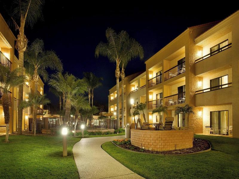 Courtyard San Diego Sorrento Valley image