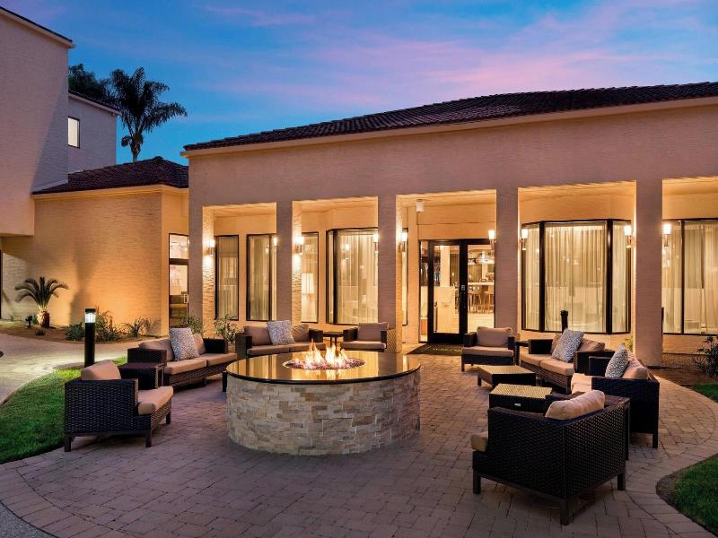 Courtyard San Diego Sorrento Valley image