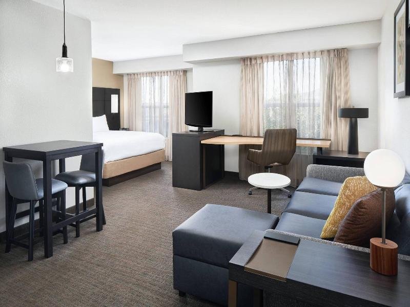 Residence Inn San Diego Rancho Bernardo/Scripps image
