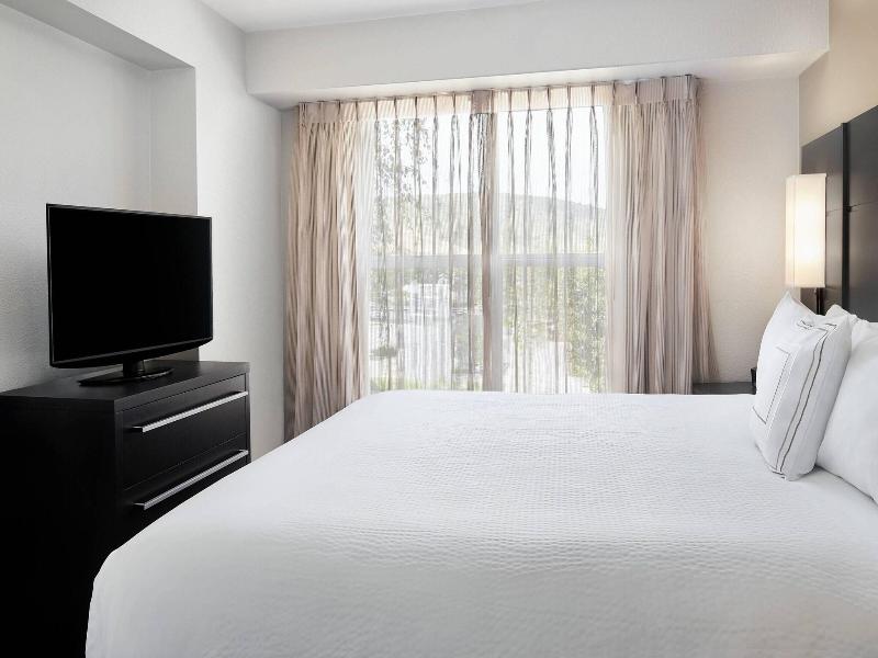 Residence Inn San Diego Rancho Bernardo/Scripps image