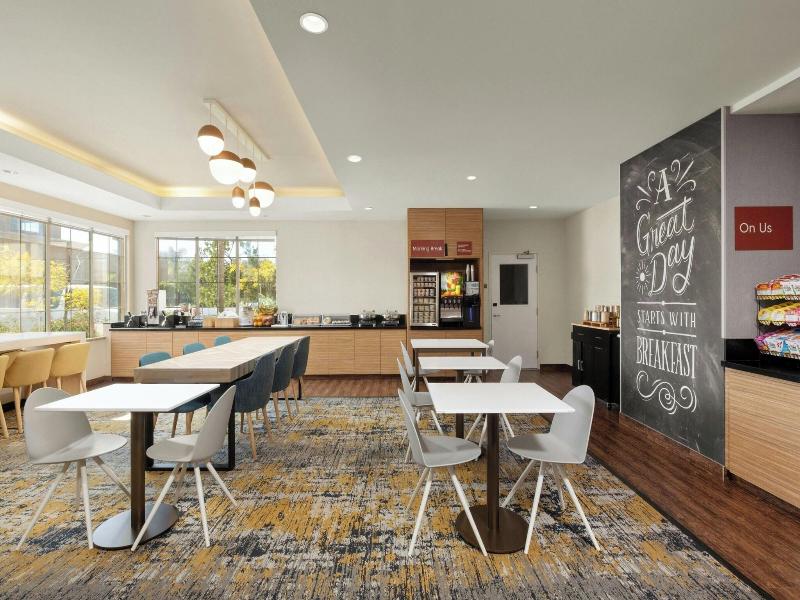 TownePlace Suites San Diego Carlsbad/Vista image