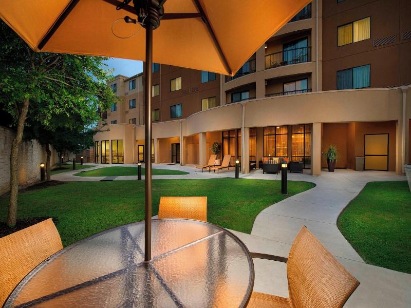 Courtyard San Antonio SeaWorld®/Lackland image