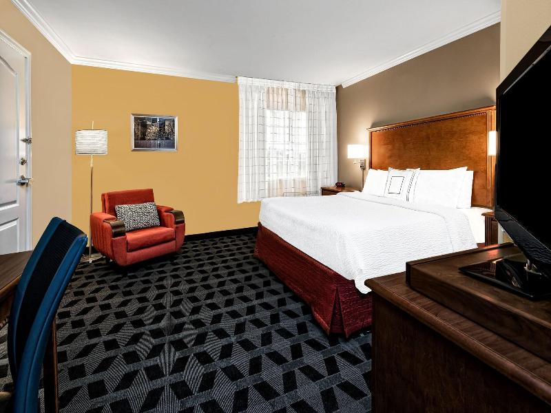 TownePlace Suites San Antonio Northwest image