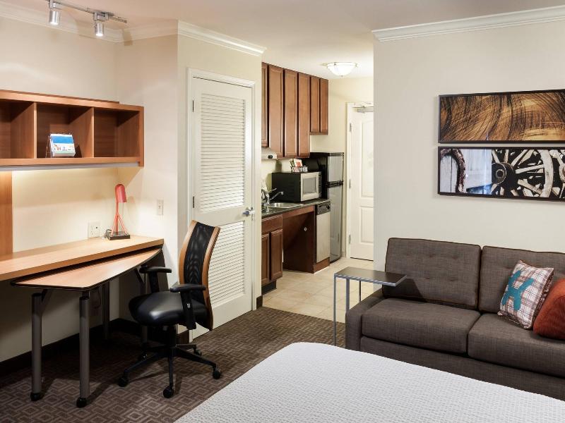TownePlace Suites San Antonio Airport image