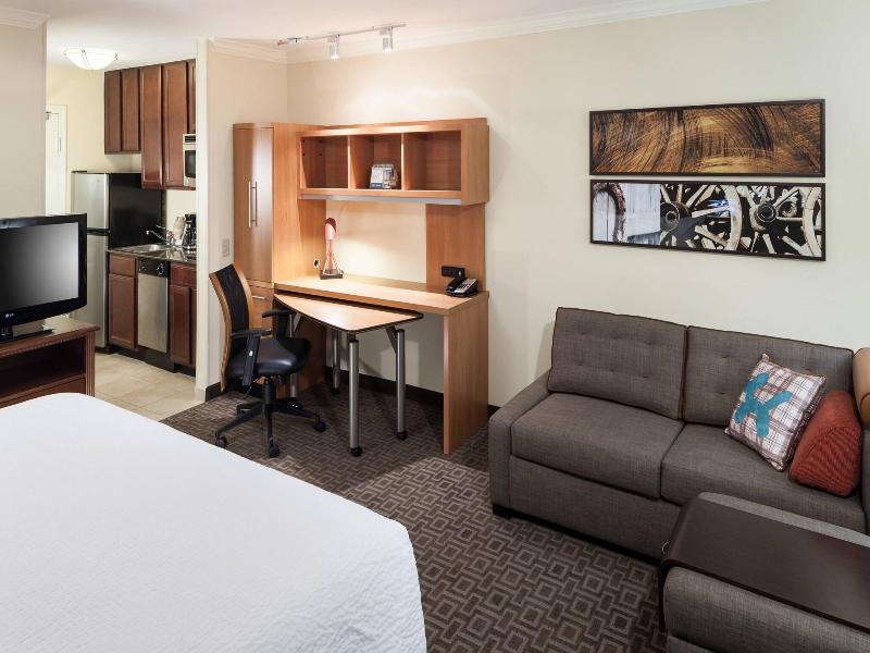 TownePlace Suites San Antonio Airport image