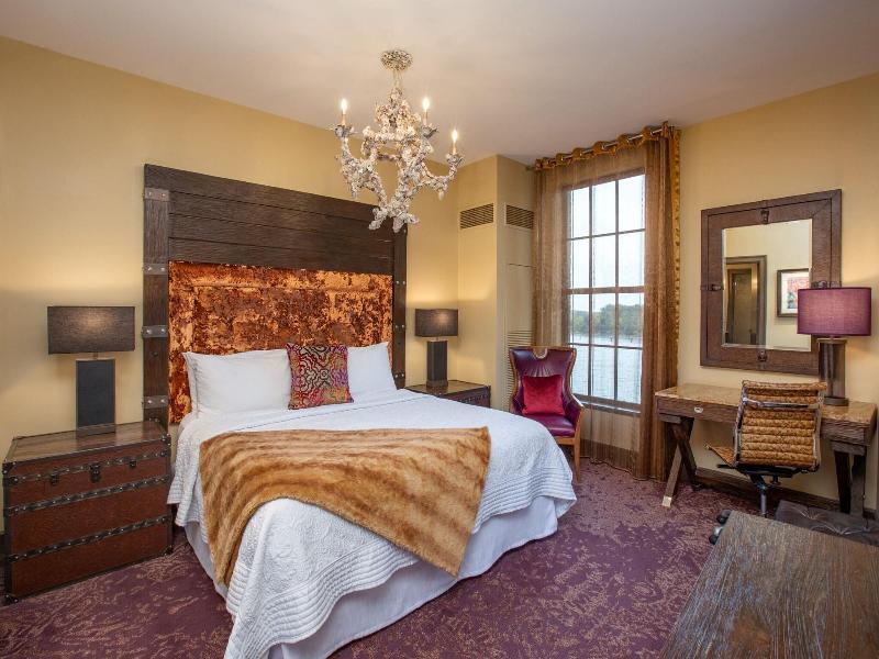 The Bohemian Hotel Savannah, Autograph Collection image