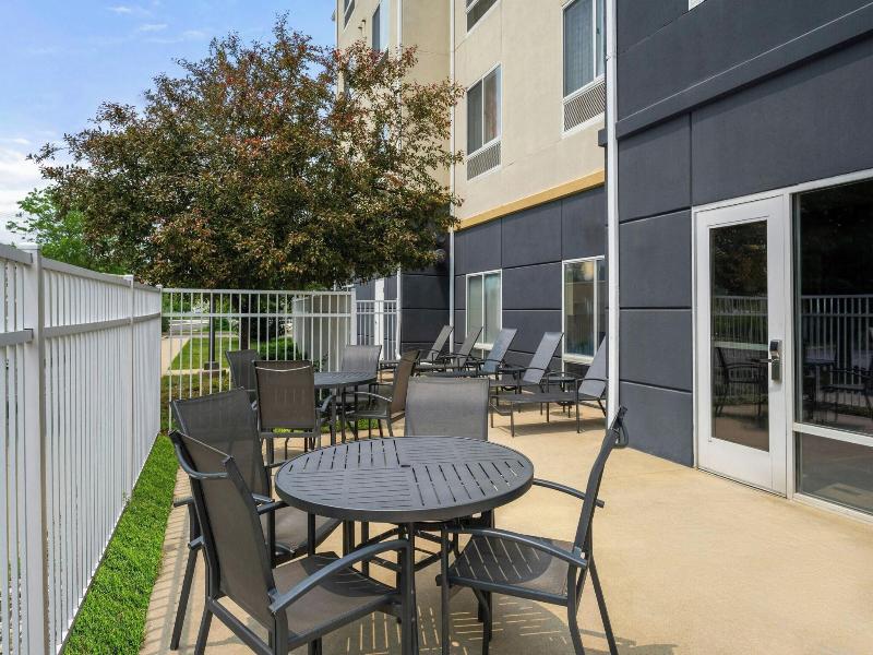 Fairfield Inn & Suites New Buffalo image