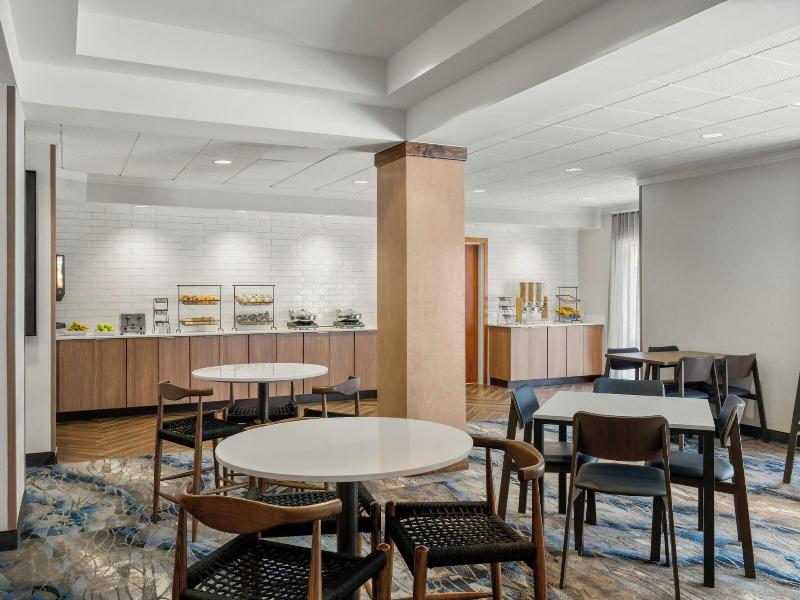 Fairfield Inn & Suites New Buffalo image