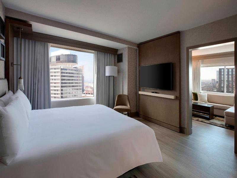 Louisville Marriott Downtown image