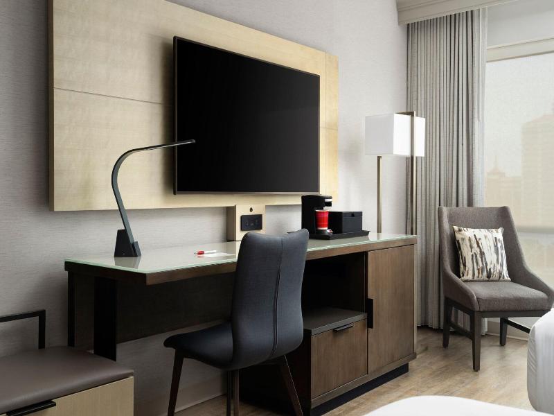 Louisville Marriott Downtown image