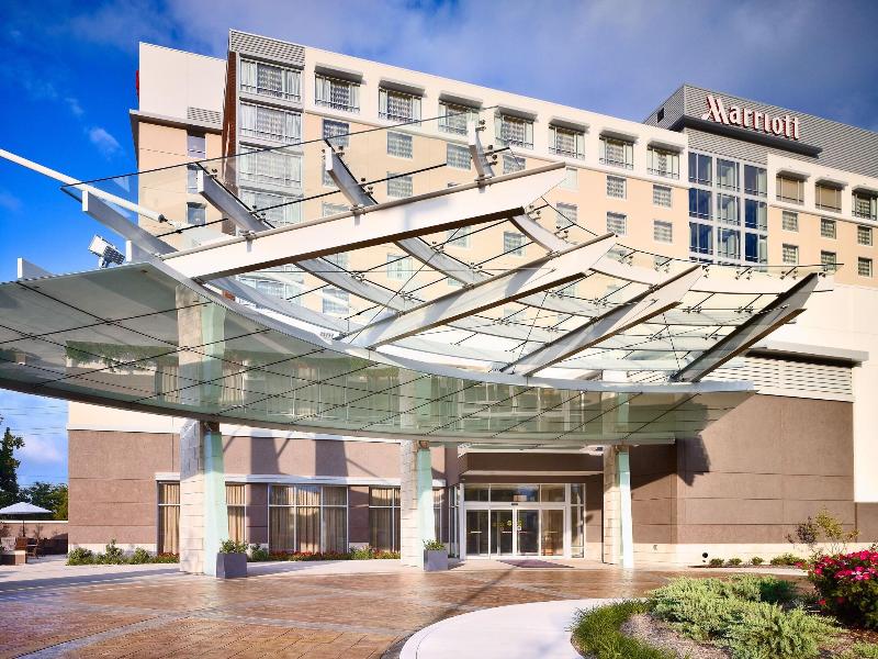 Louisville Marriott East image