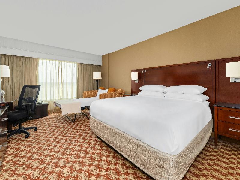 Louisville Marriott East image