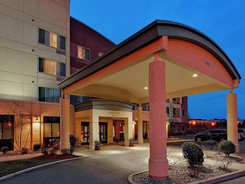 Courtyard by Marriott Louisville Northeast image
