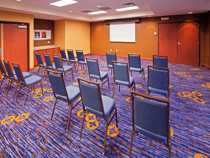 Courtyard by Marriott Louisville Northeast image