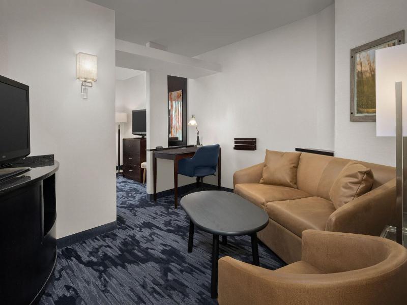 Fairfield Inn & Suites Tacoma Puyallup image