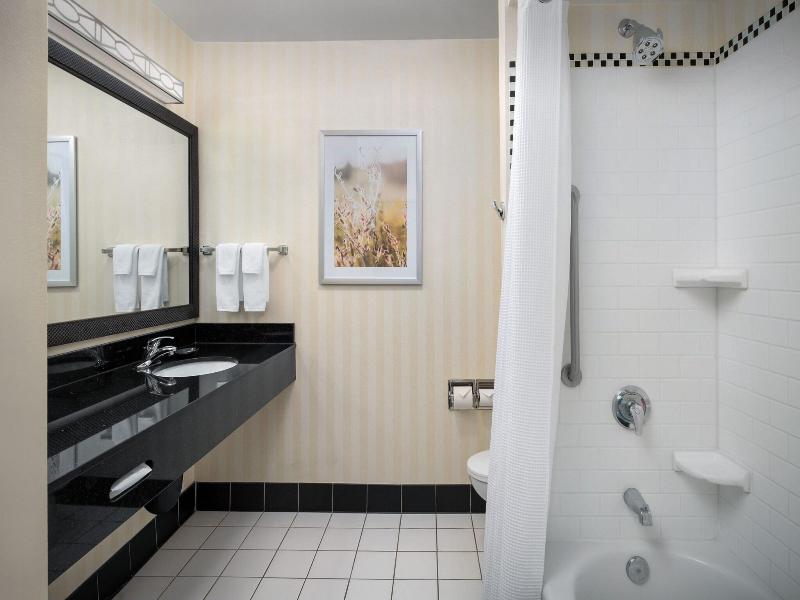 Fairfield Inn & Suites Tacoma Puyallup image